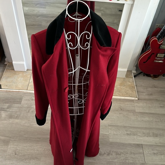 VINTAGE Union Workers Wool Red Pea Coat with Black Velvet Cuffs & Collar Sz 10 - Picture 2 of 9